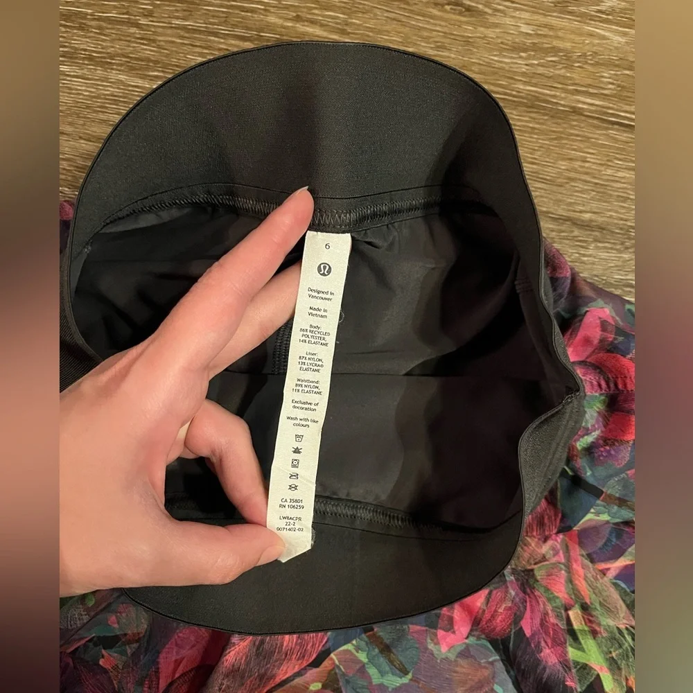 Lululemon Court Rival High-Rise Skirt in Vivid Floral Tone Multi Size 6 - Picture 9 of 9